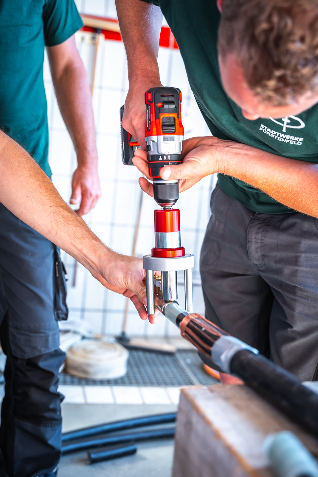Ensto Pro Training: Drehdmomentverstärker für Schraubtechnik